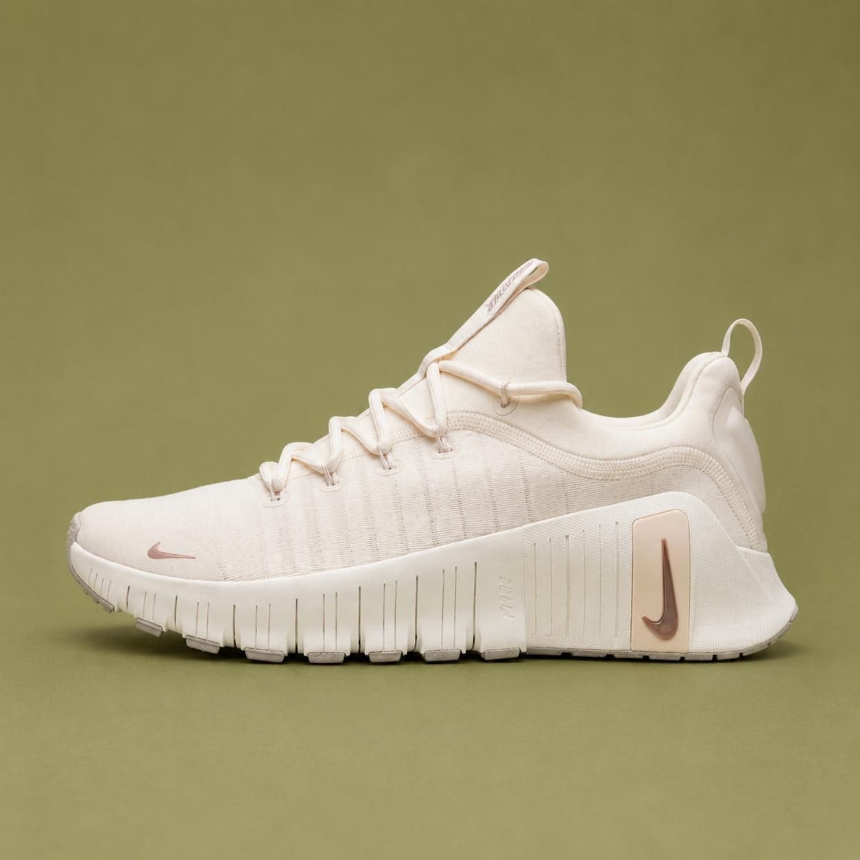 Nike Free Metcon 6 (Pale Ivory)